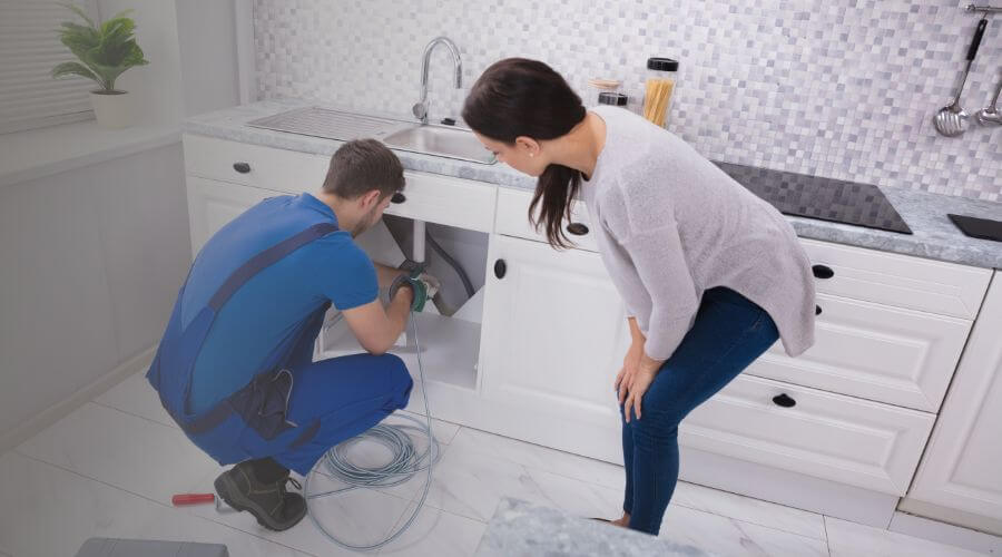 Expert burst pipe repair services in Glenwood, IN